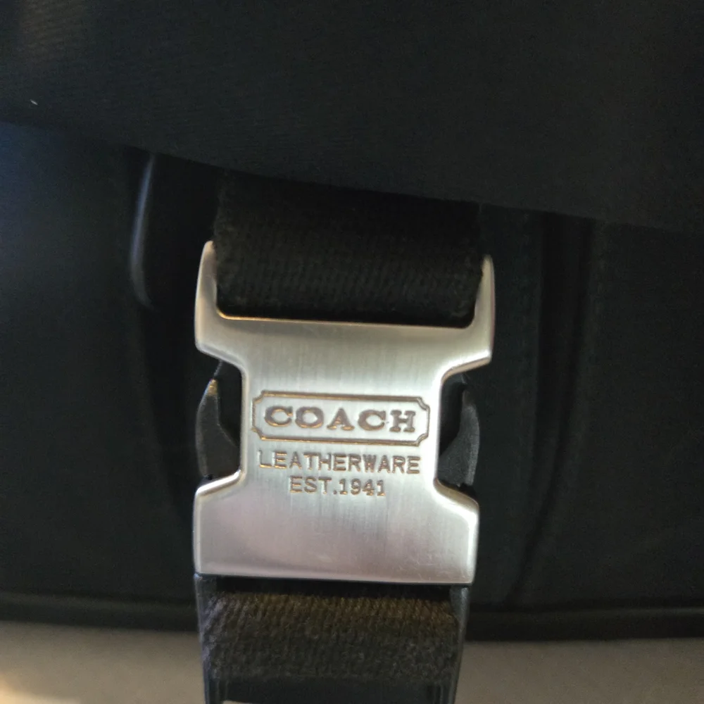 Coach Black Leatherware Men's Bag - Picture 8 of 16